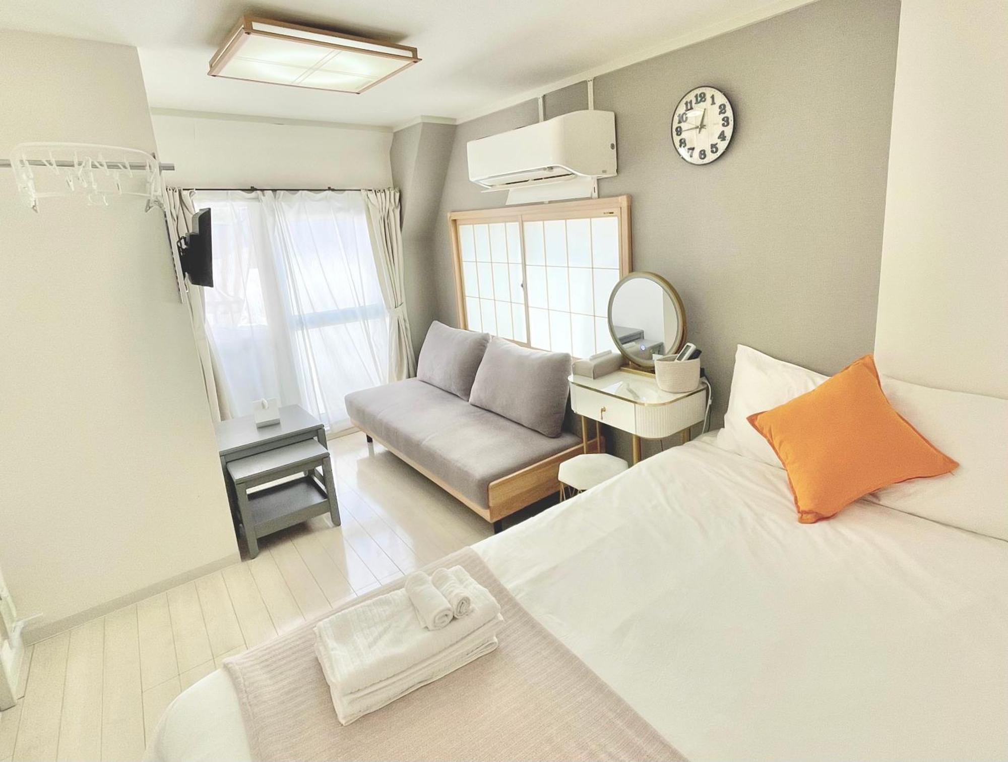 Kosumosu Hotel Токио Екстериор снимка