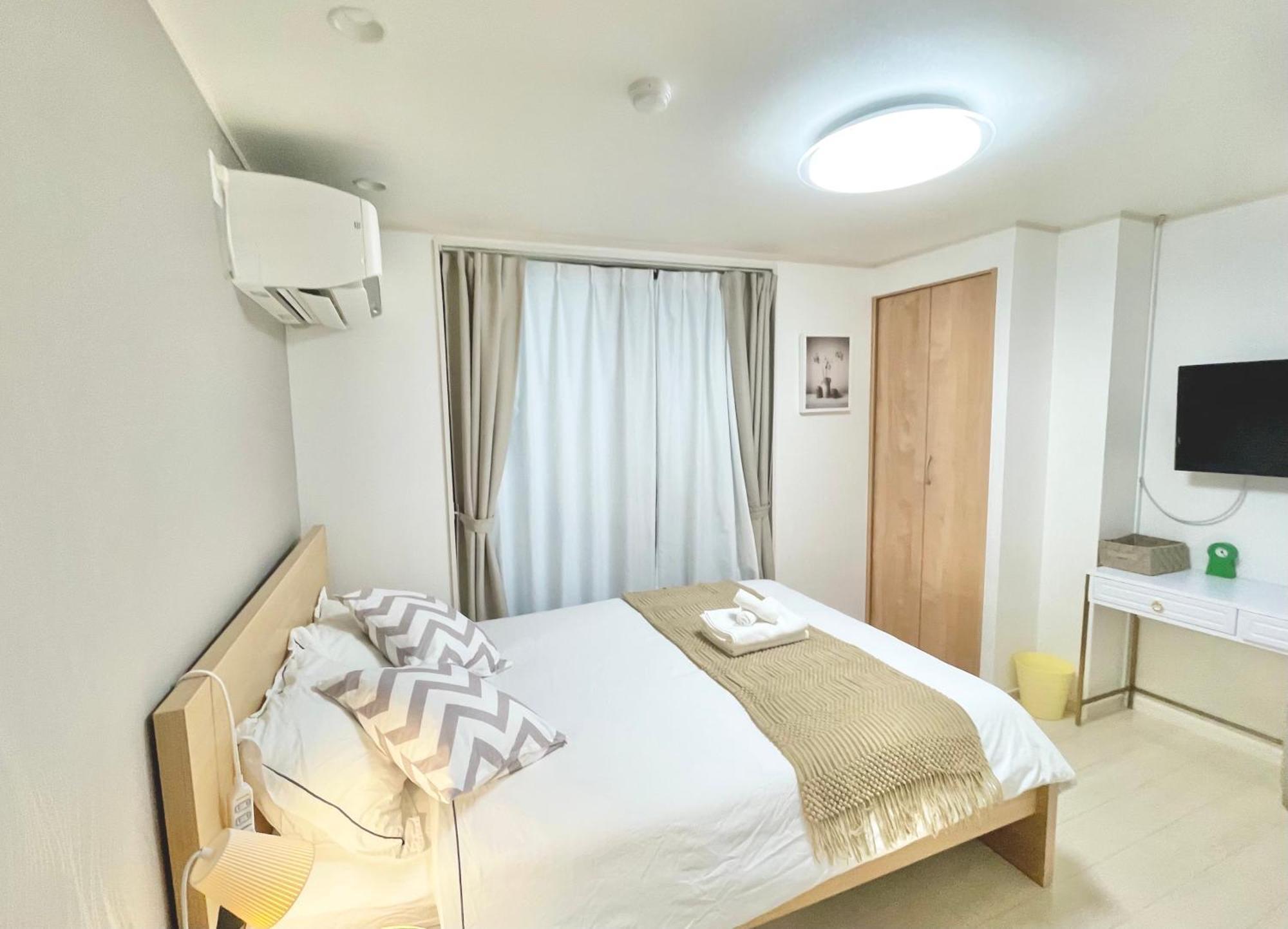 Kosumosu Hotel Токио Екстериор снимка